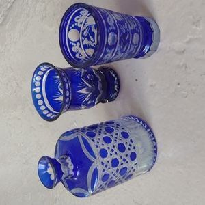Set of 3 vintage art glass vases.